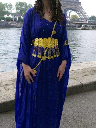 Robe Kurde "Nîlî" – Fistan Bleu Électrique Élégant
