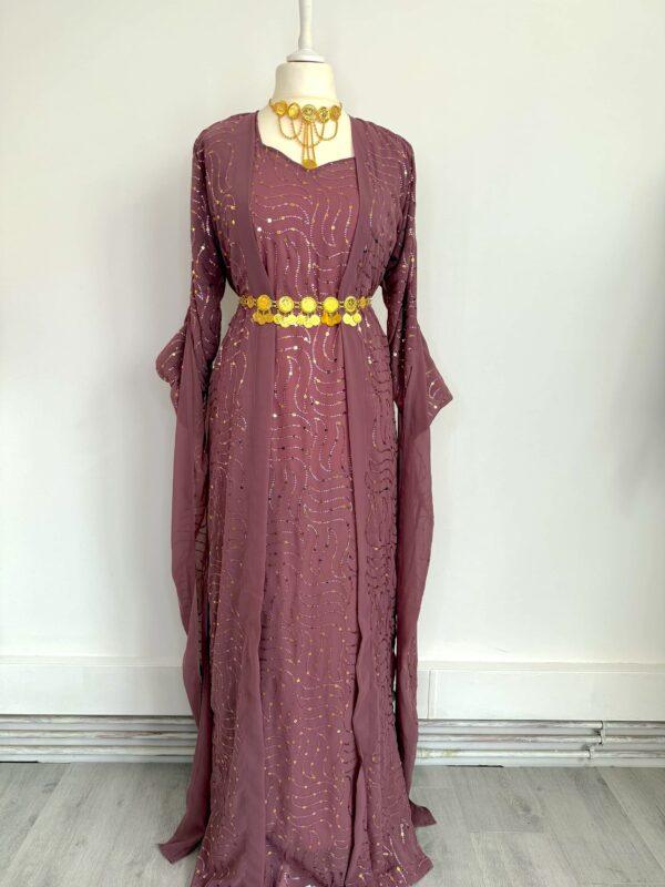 Robe Kurde Traditionnelle Rosé – Fistan Élégant Sans Accessoires