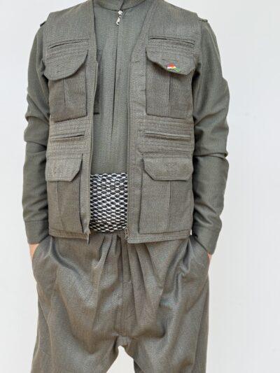 Tenue Kurde Homme Kaki Bakur – Şal û Şepik Vert Militaire avec Ceinture