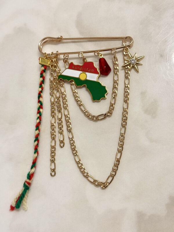 Broche Kurde Traditionnelle Dorée – Épingle Décorative Kurdistan (Drapeau & Chaînes) | Accessoire Tenue Kurde Homme & Femme