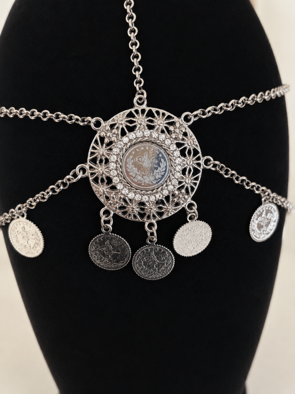 Bijou de Tête Kurde Argenté à Pièces – Accessoire Traditionnel du Kurdistan