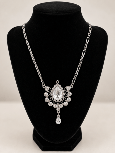 Collier Kurde Argenté Cristal – Bijou Élégant pour Mariage et Henné Collier Kurde Argenté Cristal – Bijou Élégant pour Mariage et Henné