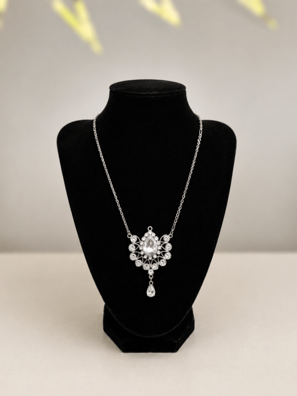 Collier Kurde Argenté Cristal – Bijou Élégant pour Mariage et Henné
