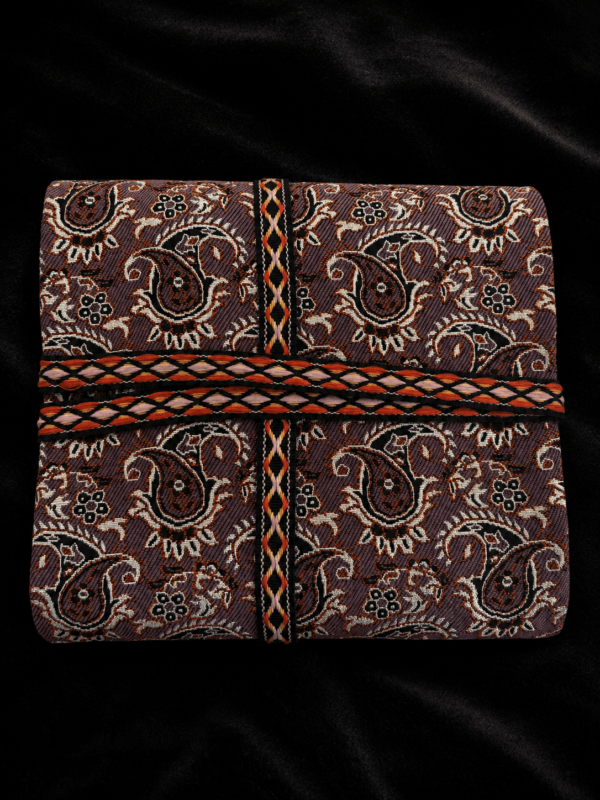 Ceinture Kurde Homme Traditionnelle – Şal û Şepik Motif Cachemire Ceinture Kurde Homme Traditionnelle – Şal û Şepik Motif Cachemire