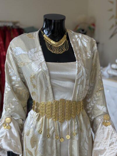 Robe kurde – Ronahîya Şampayn