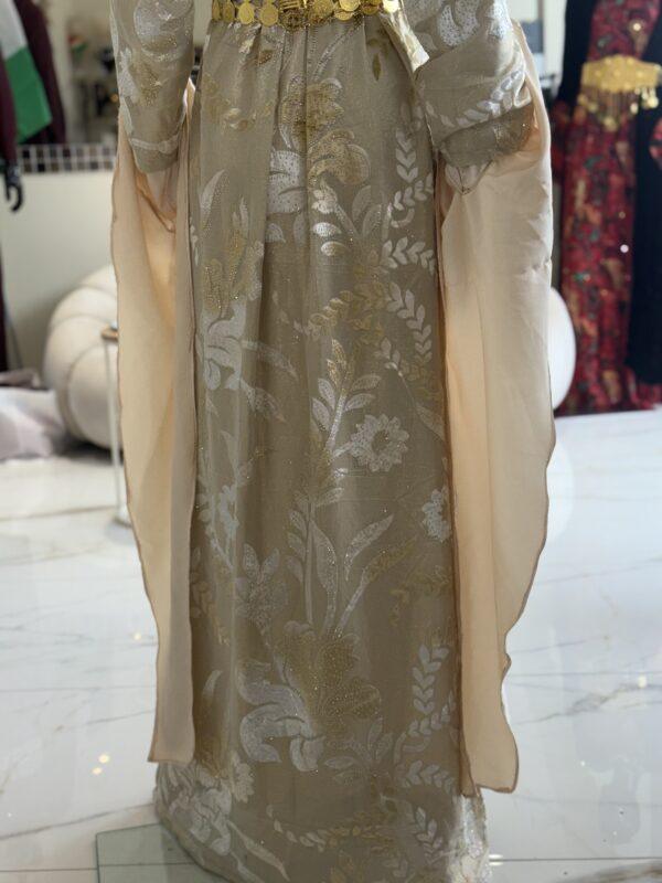 Robe kurde – Ronahîya Şampayn